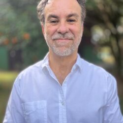 Mauricio Bastos